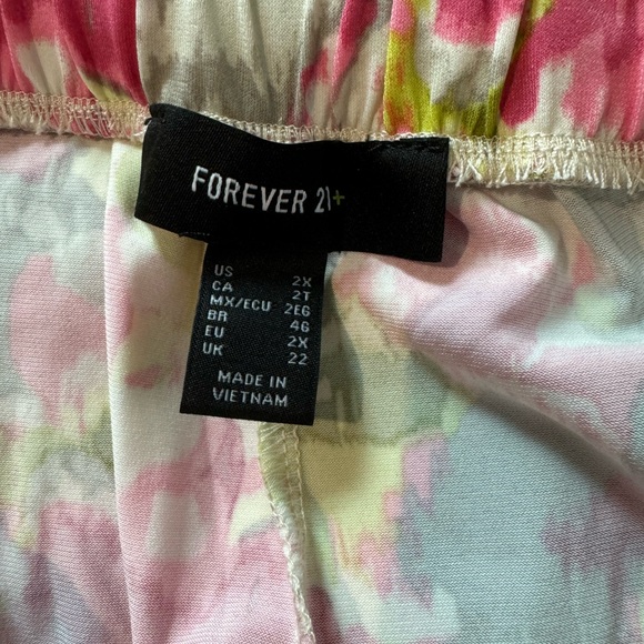 Forever 21 plus pants - Picture 2 of 4